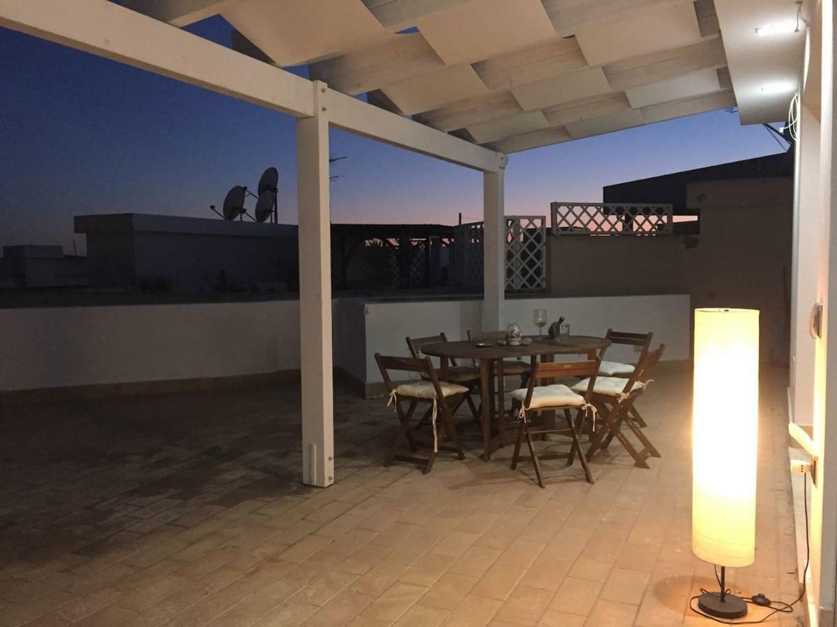 Villa Attico Vista Mare Su Forti Exterior foto